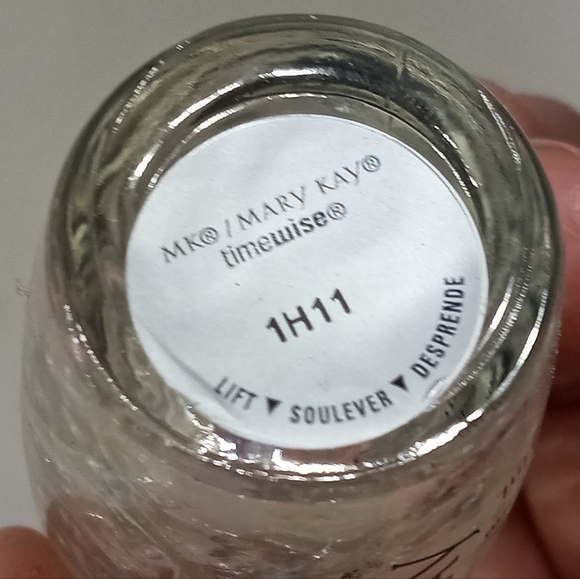 Mary Kay Night Solution NEW - Picture 3 of 8